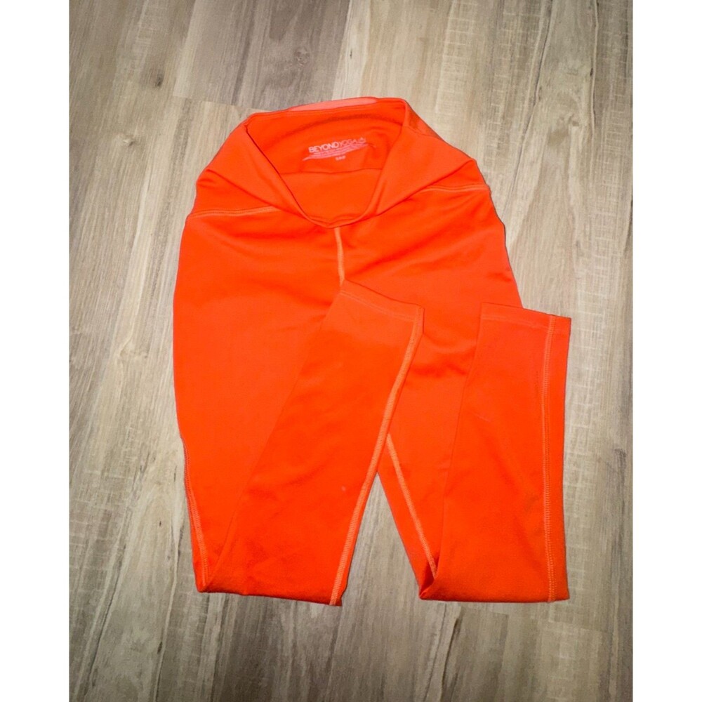 beyond yoga leggings small